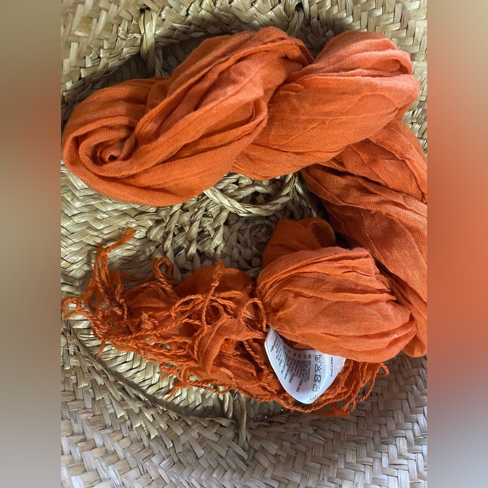 H&M Lightweight Orange Crinkle Scarf – Boho Fringe Summer Wrap Oversized EUC
